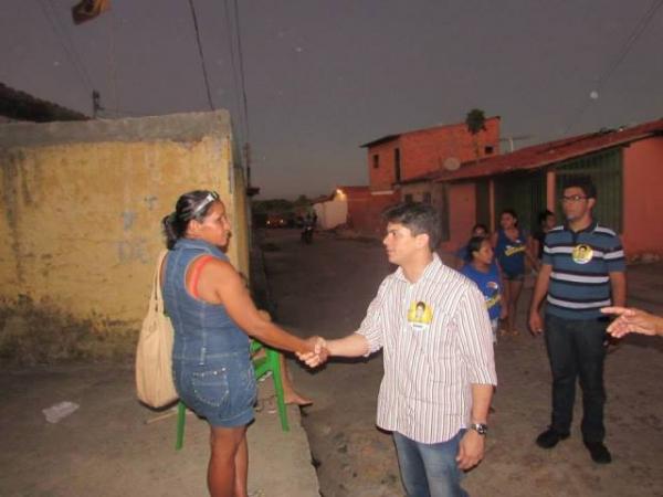 En&eacute;as Maia visita zona norte de Teresina.(Imagem:Assessoria)
