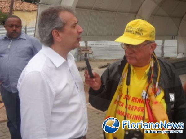 Senador Jo&atilde;o Vicente visitou obras do Mercado do Cruzeiro em Floriano.(Imagem:FlorianoNews)