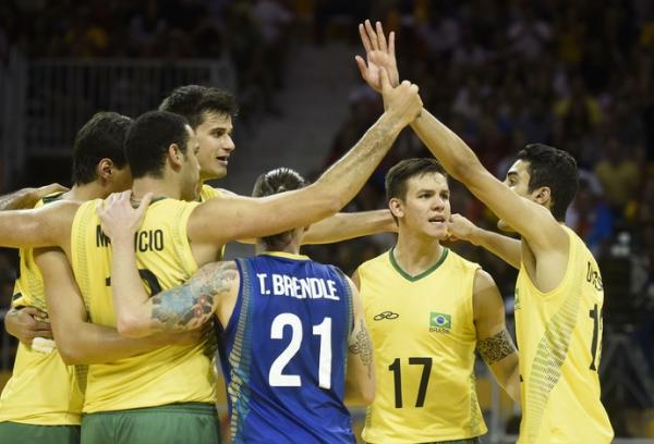 Brasil bate fácil Porto Rico e espera "catimba" argentina na final do vôlei