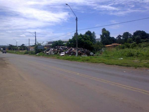 Homem é vítima de assalto enquanto chegava ao local de trabalho em Floriano