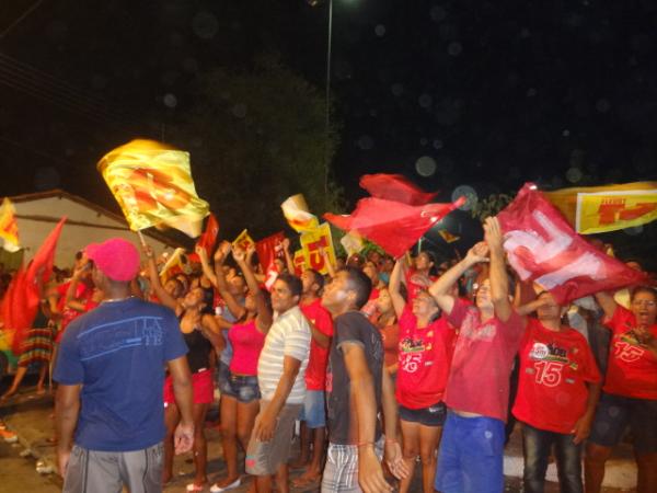 Coliga&ccedil;&atilde;o: Unidos Por Bar&atilde;o(Imagem:FlorianoNews)