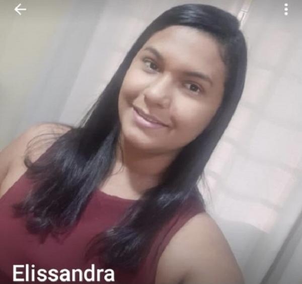 Elissandra, v&iacute;tima do acidente(Imagem:Reprodu&ccedil;&atilde;o)