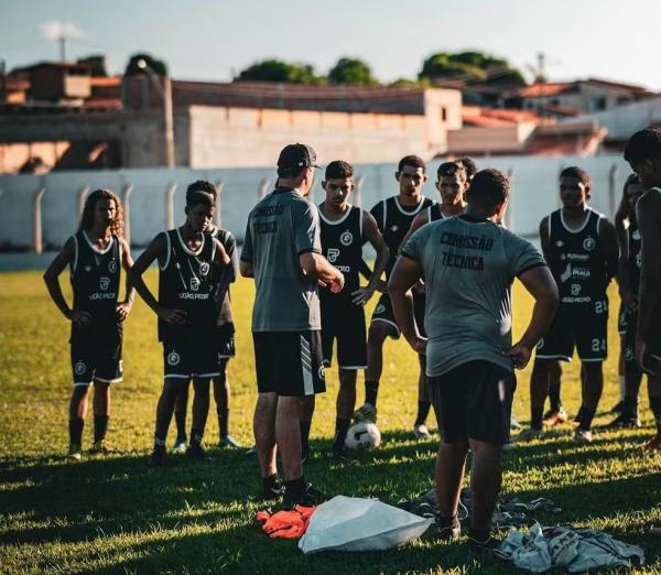 Treino do Corisabb&aacute;(Imagem:Divulga&ccedil;&atilde;o/Corisabb&aacute;)
