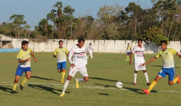 Tricolor encara Galo mineiro, teoricamente o rival mais dif&iacute;cil no Grupo 22.(Imagem:Renan Morais)