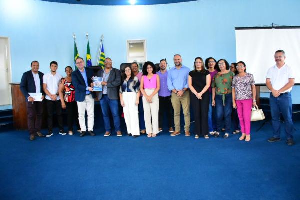 Câmara de Floriano é palco de audiência pública para prestação de contas da Prefeitura Municipal