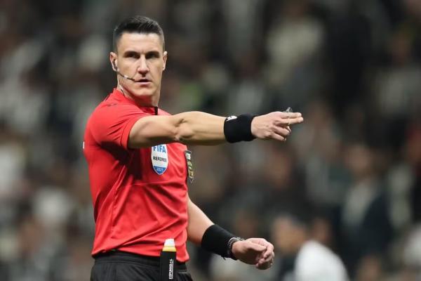 Rafael Rodrigo Klein vai apitar Atl&eacute;tico-MG x Flamengo.(Imagem:Gilson Lobo/AGIF)