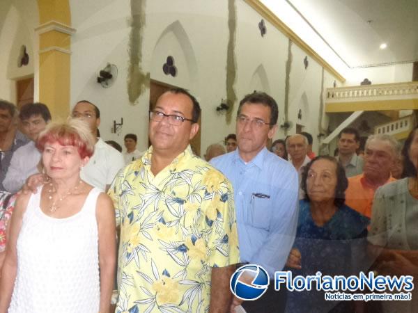 Missa em A&ccedil;&atilde;o de Gra&ccedil;as pelo anivers&aacute;rio e recupera&ccedil;&atilde;o de Pedro Borges re&uacute;ne familiares e amigos.(Imagem:FlorianoNews)