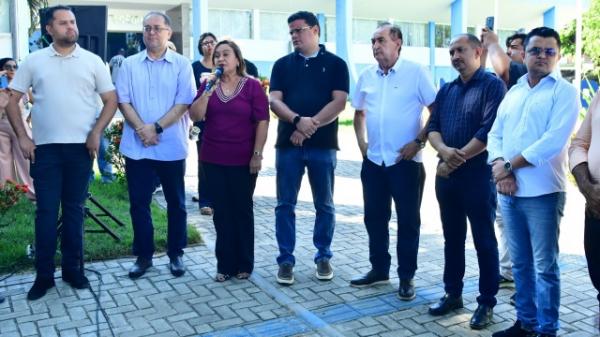  Poder Legislativo acompanha entrega de ve&iacute;culos &agrave;s secretarias municipais(Imagem:CMF)