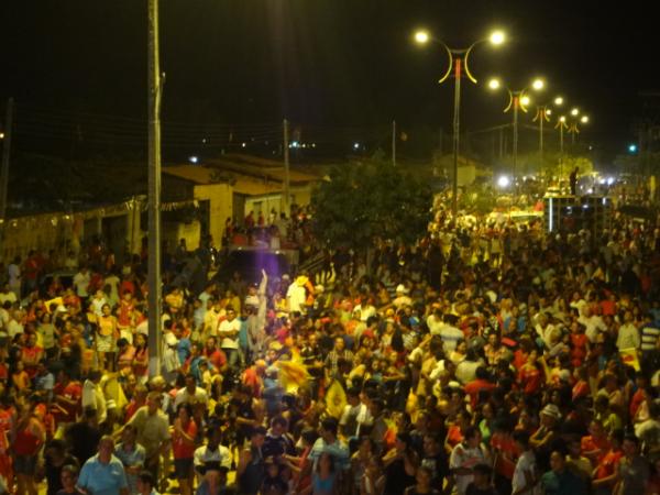 Coliga&ccedil;&atilde;o: ?Unidos Por Bar&atilde;o?(Imagem:FlorianoNews)