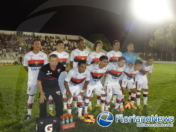 Atl&eacute;tico-GO vence Flamengo-PI na estreia da Copa do Brasil em Floriano.(Imagem:FlorianoNews)