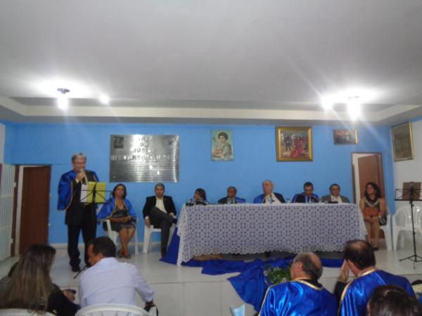 ALBEARTES empossa novos imortais em Sessão Solene