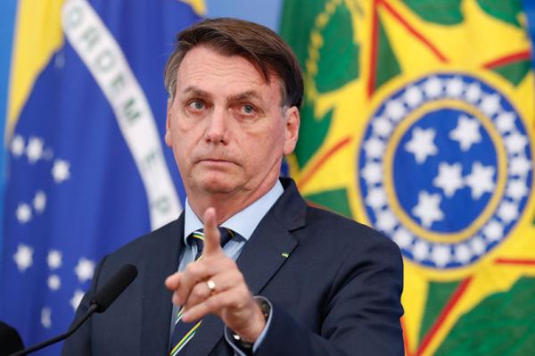 Ministros do STF (Supremo Tribunal Federal) chegaram a avaliar cenários de uma prisão preventiva de Jair Bolsonaro (PL) depois que o presidente americano, Donald Trump, anunciou a(Imagem:Alan Santos/ PR)