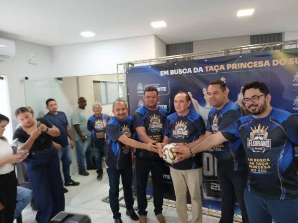 Copa Floriano 2026 é lançada com identidade renovada e promessa de fortalecer o futebol local.(Imagem:FlorianoNews)