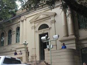 Prefeitura prorroga inscrições e data da prova do concurso para a FHT