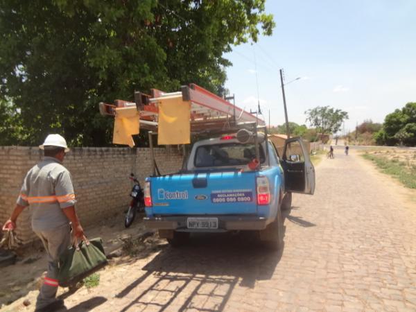 Caminh&atilde;o provoca incidente no bairro Tiber&atilde;o.(Imagem:FlorianoNews)