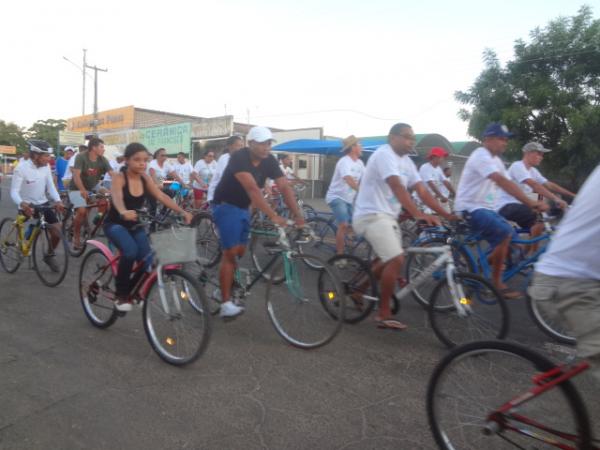 Passeio ciclístico de Floriano celebra aniversário do município