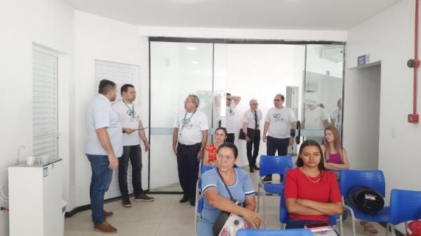Conselho Regional de Medicina elogia estrutura e servi&ccedil;os da Policl&iacute;nica de Floriano.(Imagem:Secom)