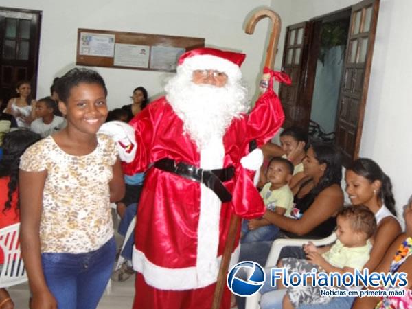 Centro Esp&iacute;rita Allan Kardec realizou doa&ccedil;&atilde;o de brinquedos em Floriano.(Imagem:FlorianoNews)
