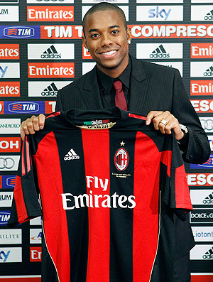 Robinho admite que está devendo na Europa, mas espera temporada feliz