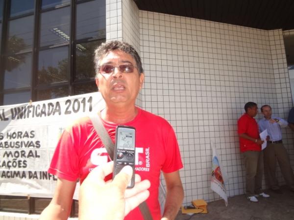 Banc&aacute;rios defendem greve a partir do dia 27.(Imagem:FlorianoNews)