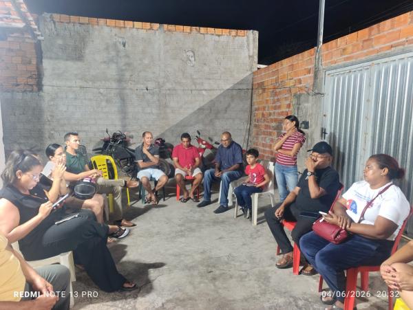 Moradores iniciam processo de criação de associação no Conjunto Filadelfo Freire, em Floriano.(Imagem:FlorianoNews)