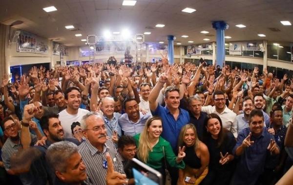 Pr&eacute;-candidatos participam do 