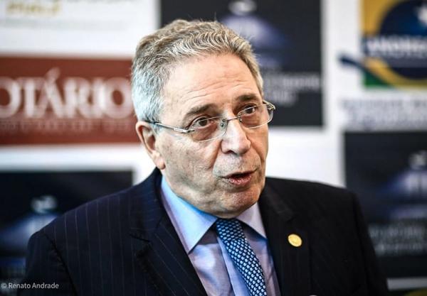 Presidente critica nova lei dos cartórios e discute serviços virtuais no Piauí