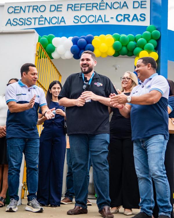 Prefeito Gleydson Resende participa de reinauguração do CRAS e entrega de equipamentos sociais(Imagem:Divulgação)