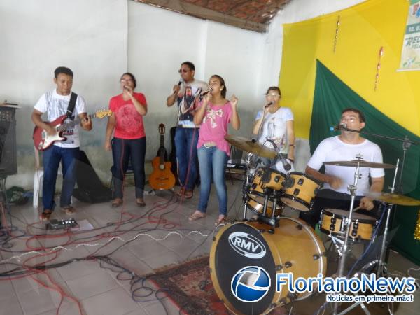 Renova&ccedil;&atilde;o Carism&aacute;tica Cat&oacute;lica realiza Festival do Senhor em Floriano.(Imagem:FlorianoNews)