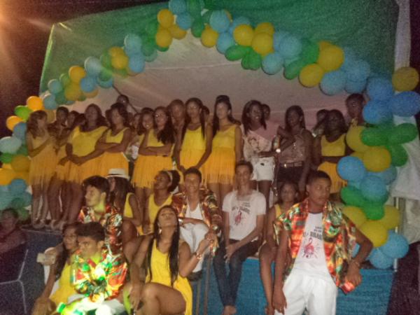 Colégio Estadual realiza gincana cultural em comemoração aos seus 55 anos