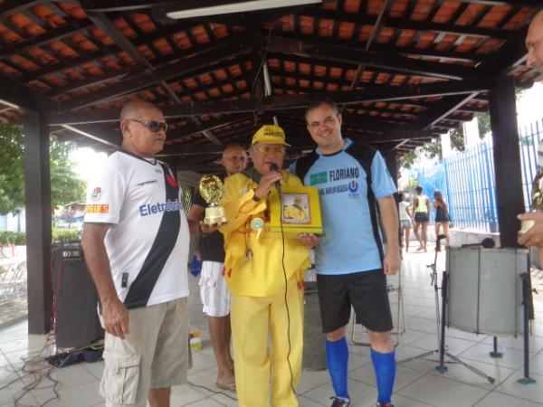 Amarelinho &eacute; homenageado em edi&ccedil;&atilde;o especial do Campeonato Os Quarent&otilde;es.(Imagem:FlorianoNews)
