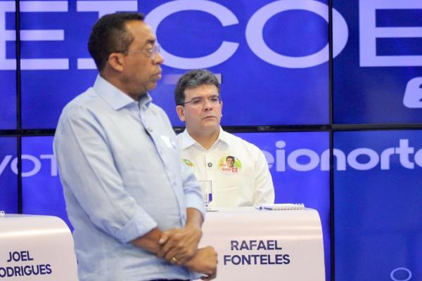  Desempenho de Joel Rodrigues em debate &eacute; elogiado; Rafael Fonteles &eacute; acusado de 