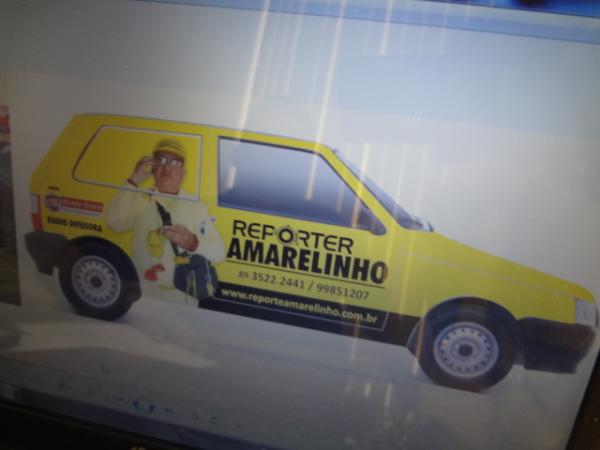 Rep&oacute;rter Amarelinho &eacute; presenteado com um Fiat Mille.(Imagem:FlorianoNews)