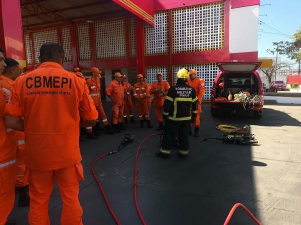  Bombeiros Militar do Piau&iacute; participam de curso para resgate de v&iacute;timas com acidentes em ve&iacute;culos(Imagem:Divulga&ccedil;&atilde;o)