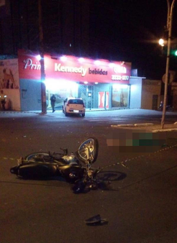 Acidente entre moto e carro deixa uma pessoa morta na Zona Leste de Teresina