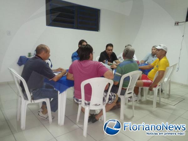 Reunião define a data de lançamento do Bloco Furacão 2015.(Imagem:FlorianoNews)