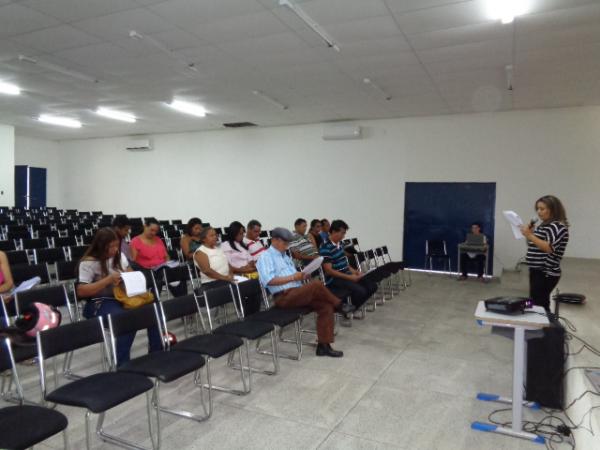 Floriano realiza plenária para eleição de delegados da VII Conferência Estadual de Saúde