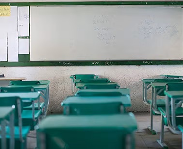 Ano letivo pode ser estendido para janeiro em 204 escolas da rede estadual