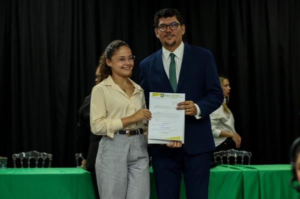 Poder Legislativo de Floriano prestigia solenidade de posse de concursados da PMF(Imagem:CMF)