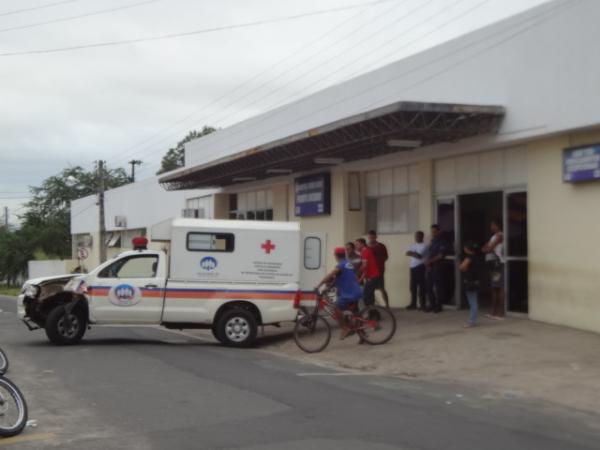 Moto colide com ambul&acirc;ncia de Pastos Bons (MA)(Imagem:FlorianoNews)