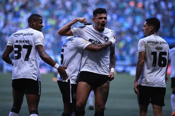 Esperança do Botafogo em "final", Tiquinho é carrasco de Abel Ferreira, do Palmeiras