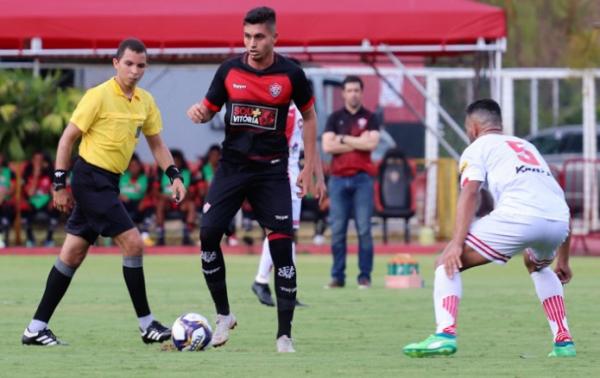 Em jogo decidido nos pênaltis, Vitória e Moto Club empatam pela Copa do Nordeste