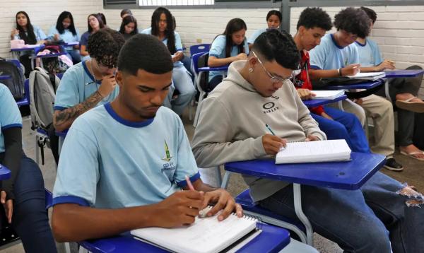 Programa Pé-de-Meia.(Imagem:Antônio Cruz/Agência Brasil)