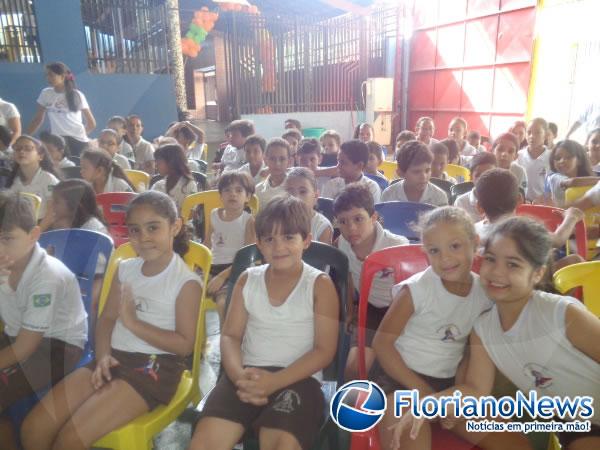 Escola Pequeno Príncipe realiza Festival de Paródias.(Imagem:FlorianoNews)