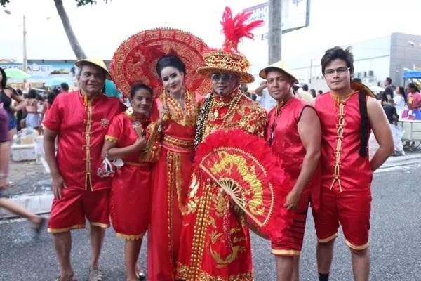  Foli&otilde;es se fantasiam de personagens do Imp&eacute;rio Chin&ecirc;s - Corso de Teresina 2019.(Imagem:G1 Piau&iacute; )