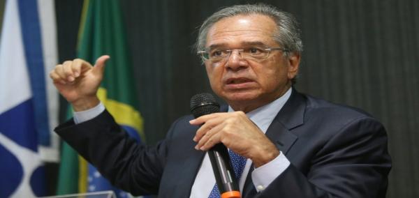 Paulo Guedes afirma que governo mudou eixo da economia