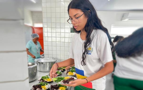 O estande da Seduc mostra como as políticas públicas do Governo do Estado estão transformando vidas no campo e nas escolas.(Imagem:Ascom Seduc)