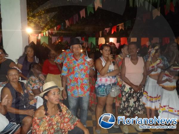 Secretaria de Assist&ecirc;ncia Social realizou arrai&aacute; da 3&ordf; idade em Floriano.(Imagem:FlorianoNews)