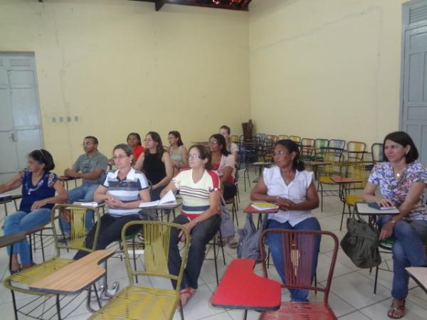Encontro de Forma&ccedil;&atilde;o da Pastoral do D&iacute;zimo.(Imagem:FlorianoNews)