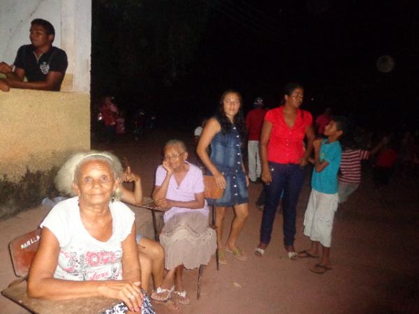  Associa&ccedil;&atilde;o Floriano Show realizou 13&ordf; festa das M&atilde;es na localidade Santa Tereza.(Imagem:FlorianoNews)